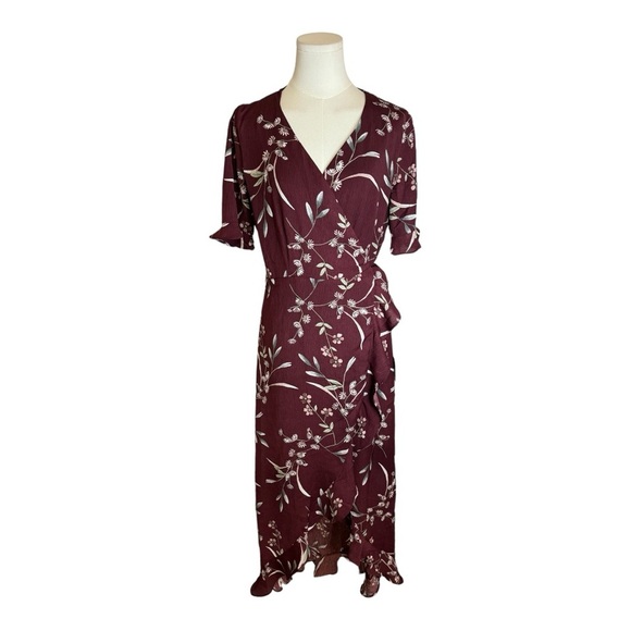 LULUS Wild Winds Burgundy Floral Print High-Low Wrap
Dress size M Party Date NWT - Picture 6 of 14